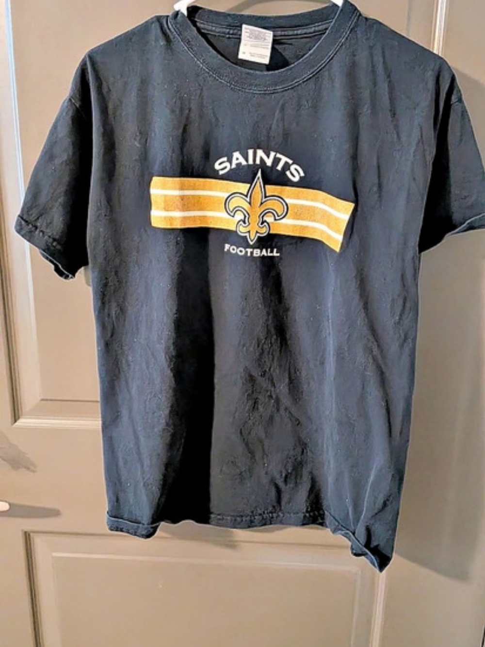 New Orleans Saints Graphic T-Shirt Black & Gold Medium